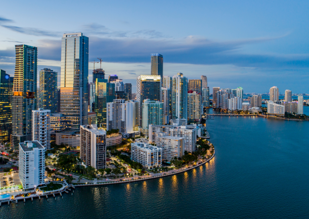 Miami Miami Real Estate - Memo Vargas, Broker-CEO